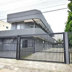 Residencial Melfi 2 Com Piscina Apartamento