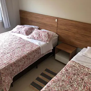 Costa Azul - Excelente Localização Apartamento